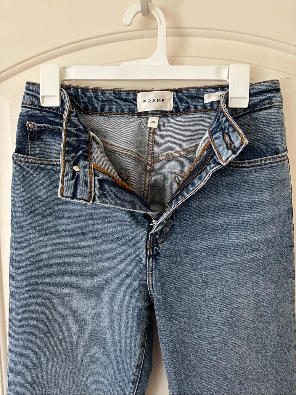 Frame Ruler Straight Leg Jeans - Picture 8 of 9